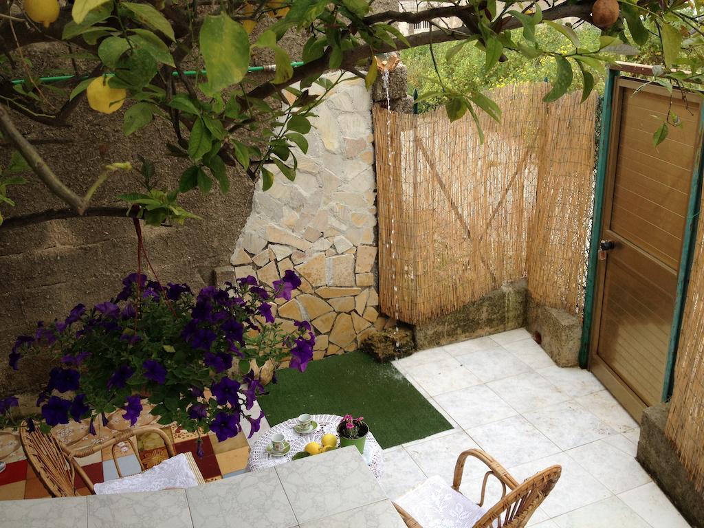 Case Vacanze Le Rose Villa Noto Exterior photo